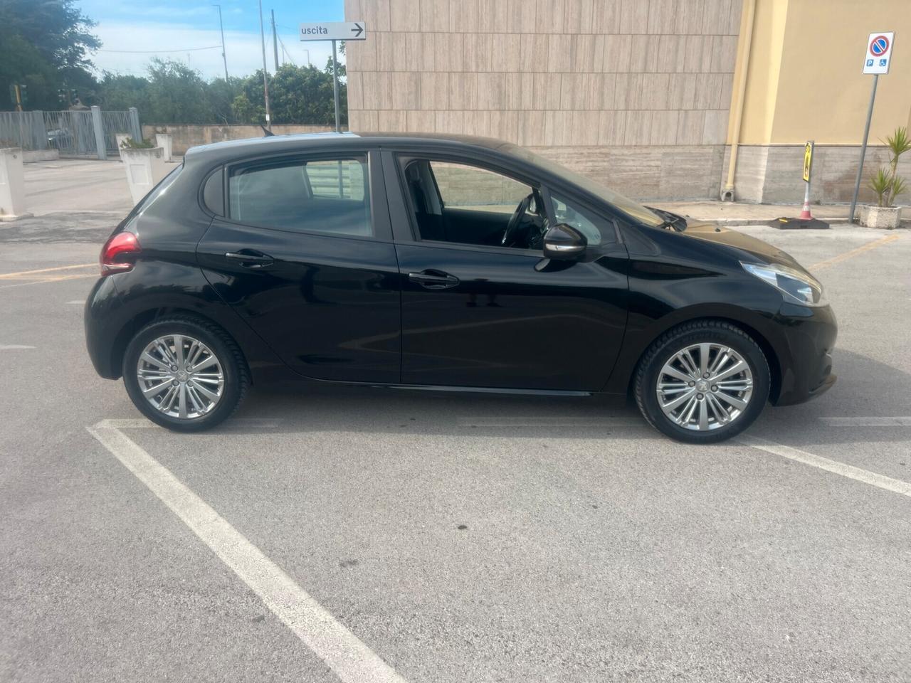 Peugeot 208 1.5 HDi 75 5 porte Perfetta Garantita