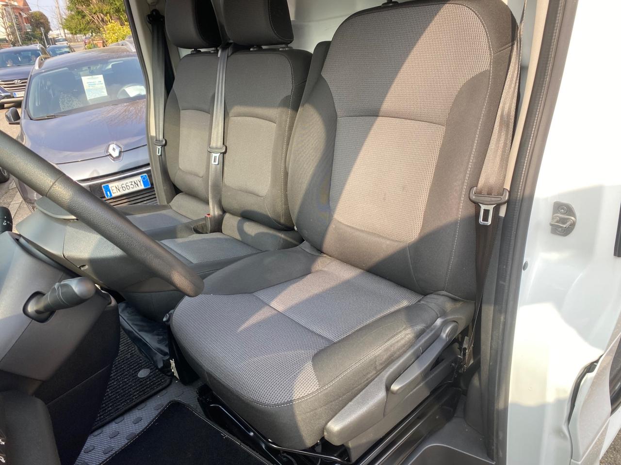 Renault Trafic T27 2.0 dCi 145CV TETTO ALTO 2 PORTE SCORREVOLI!!!