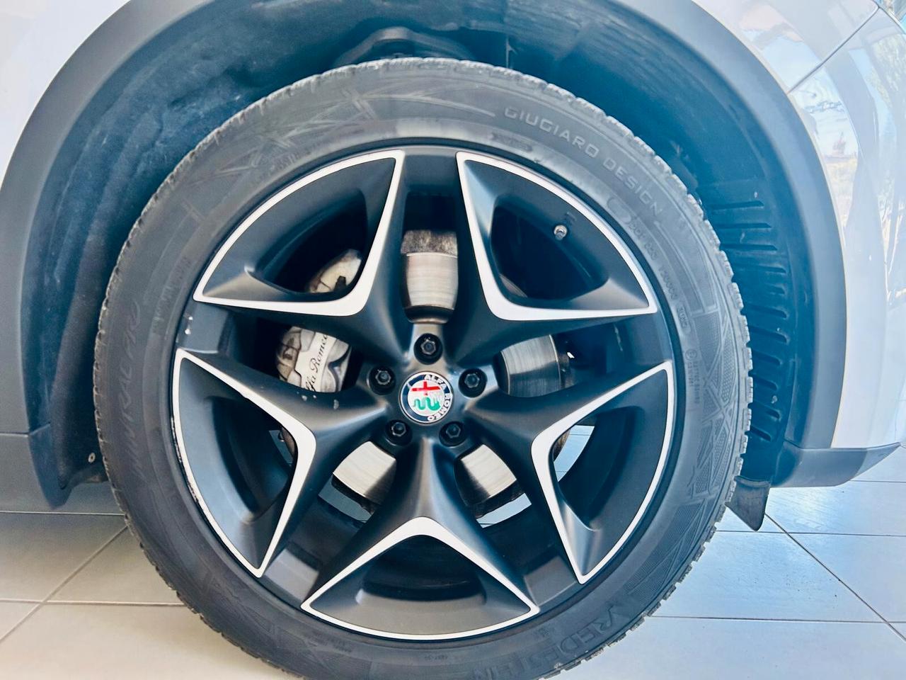 Alfa Romeo Stelvio 2.2 Turbodiesel 190 CV AT8 Q4 Business