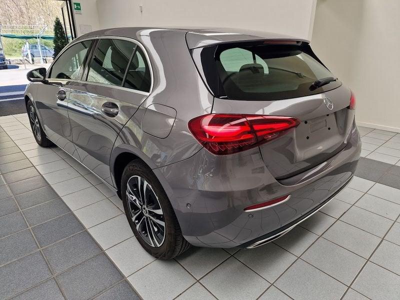 Mercedes-Benz Classe A A 180 Automatic Progressive Adv Plus IVA ESPOSTA