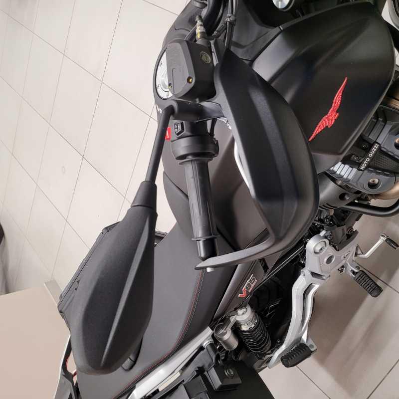 Moto Guzzi V85 Strada - 2025