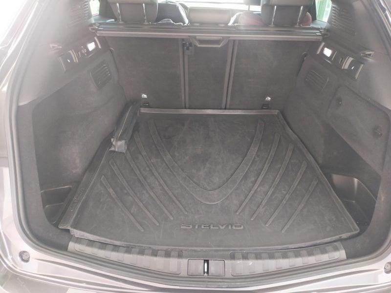 Alfa Romeo Stelvio Stelvio 2.2 Turbodiesel 210 CV AT8 Q4 Veloce