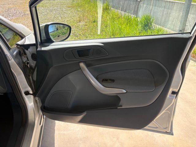 FORD Fiesta 1.2 82CV 5 porte OK NEOPATENTATI EURO 5 BENZINA