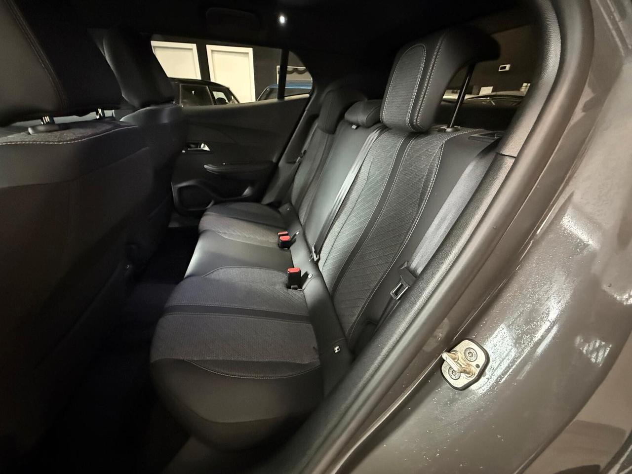 Peugeot 2008 PureTech 100 S&S Allure