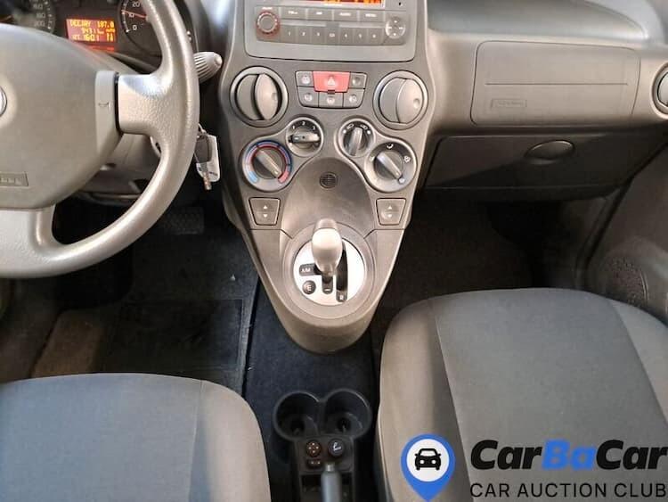 Fiat Panda 1.2 Dynamic Dualogic ( cambio automatico) per neopatentati
