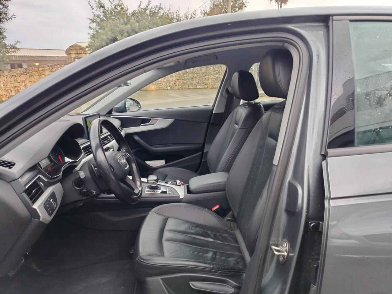 Audi A4 2.0 tdi Sport 190cv S-tronic