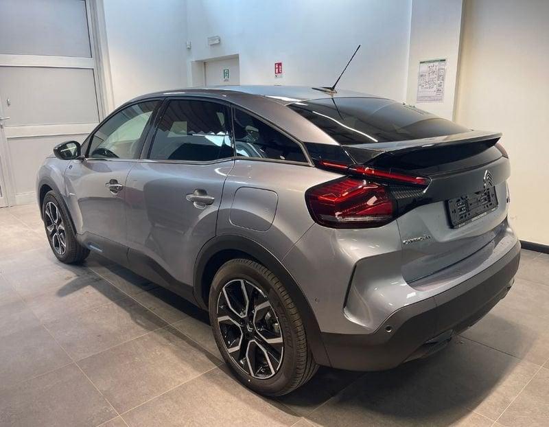 Citroën e-C4 motore elettrico 136 CV Shine