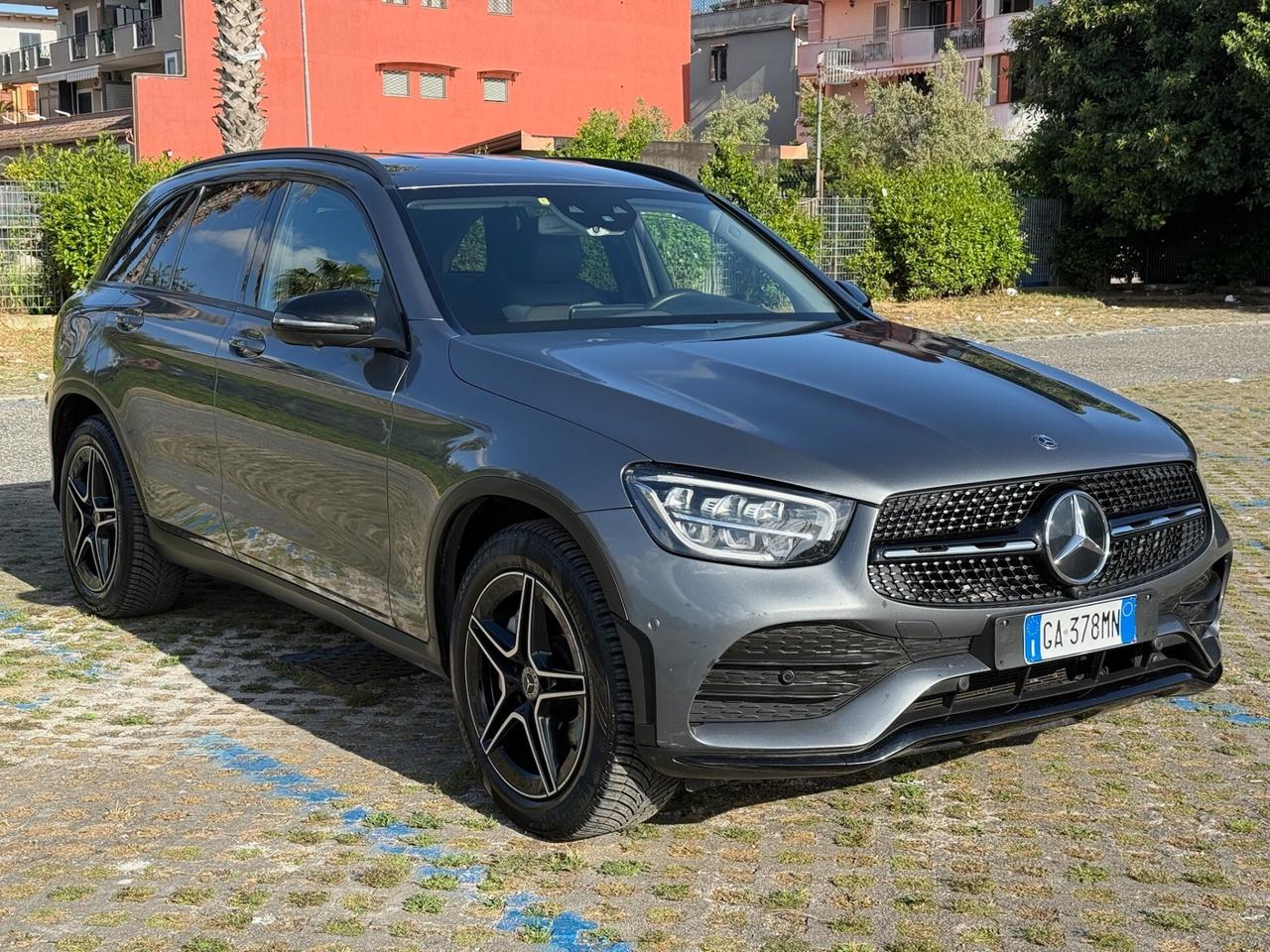 MERCEDES GLC 200d 2021 AMG - Night Edition