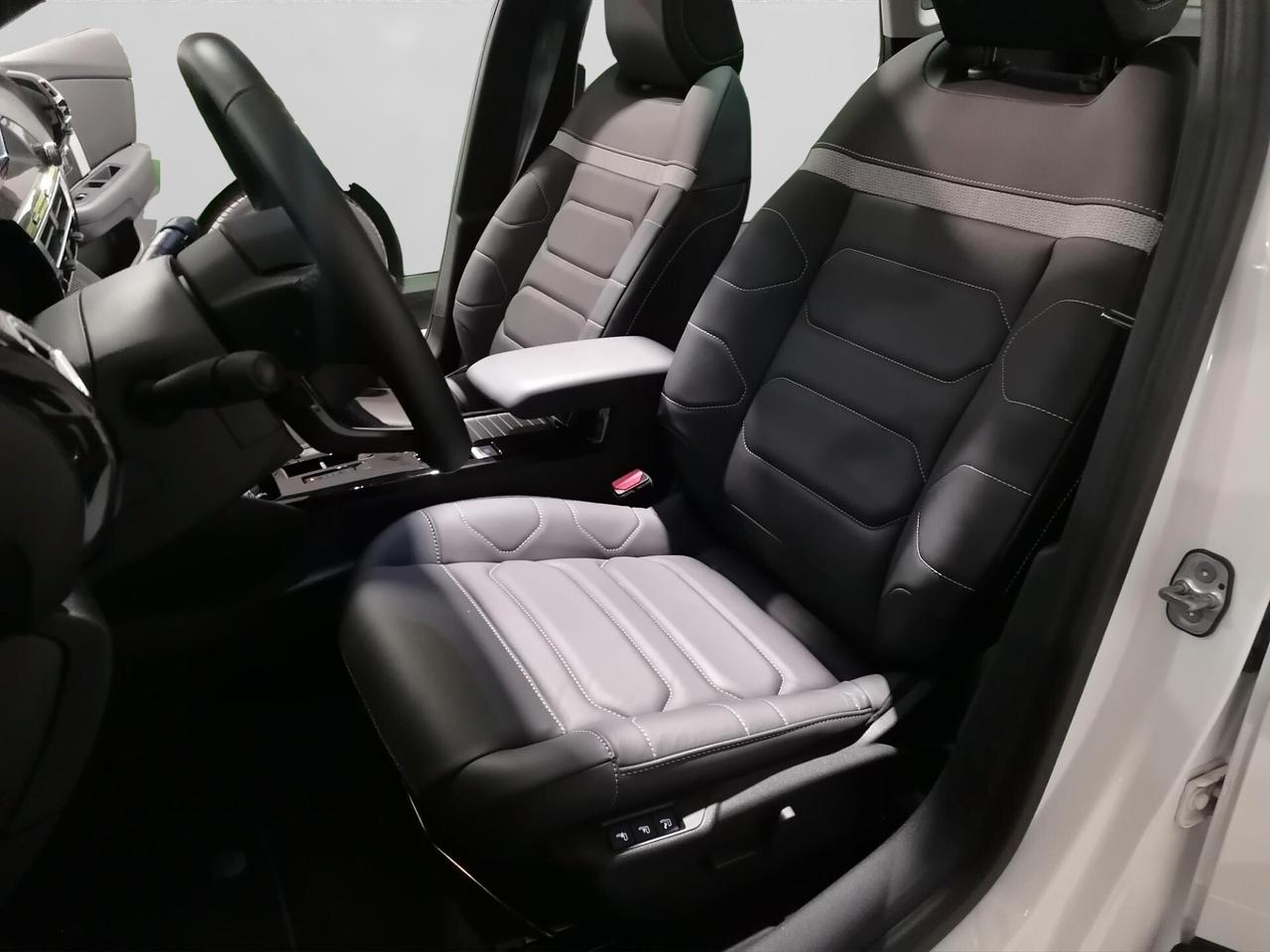 Citroen C4 X e-C4 X motore elettrico 136 CV Shine