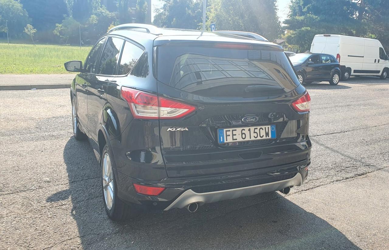 Ford Kuga 2.0 TDCI 150CV 4WD Powershift Titanium x