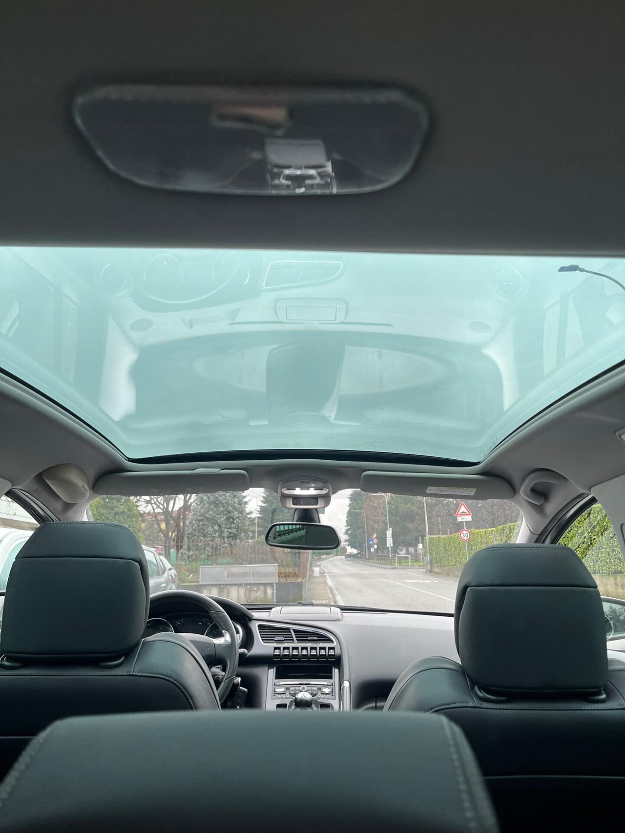 Peugeot 3008 1.6 HDi 115CV Allure