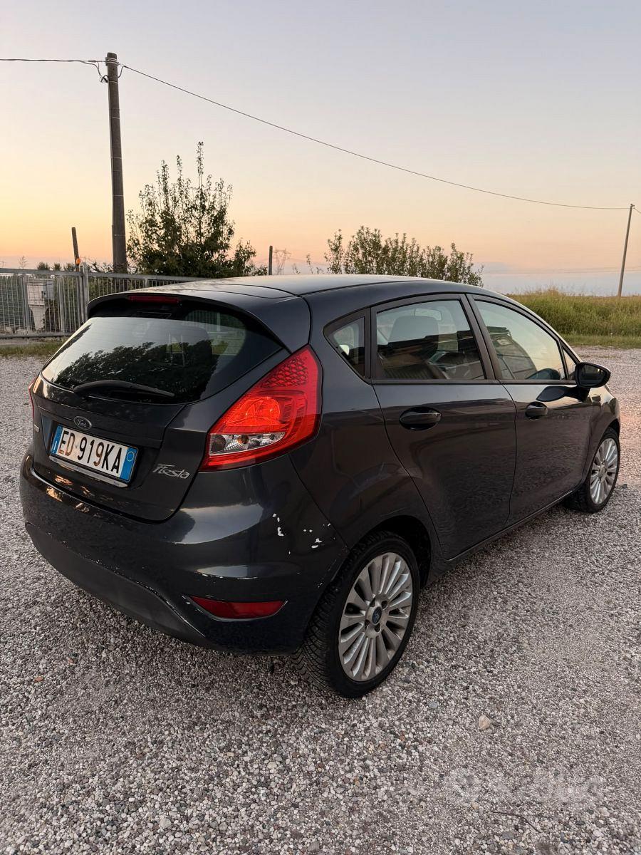 Ford Fiesta 1.4 Diesel - Ideale per neopatentati