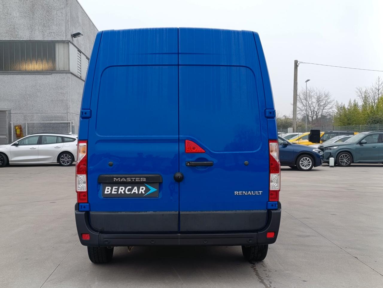 RENAULT Master T33 2.3 dci 135cv L2H2 Ice
