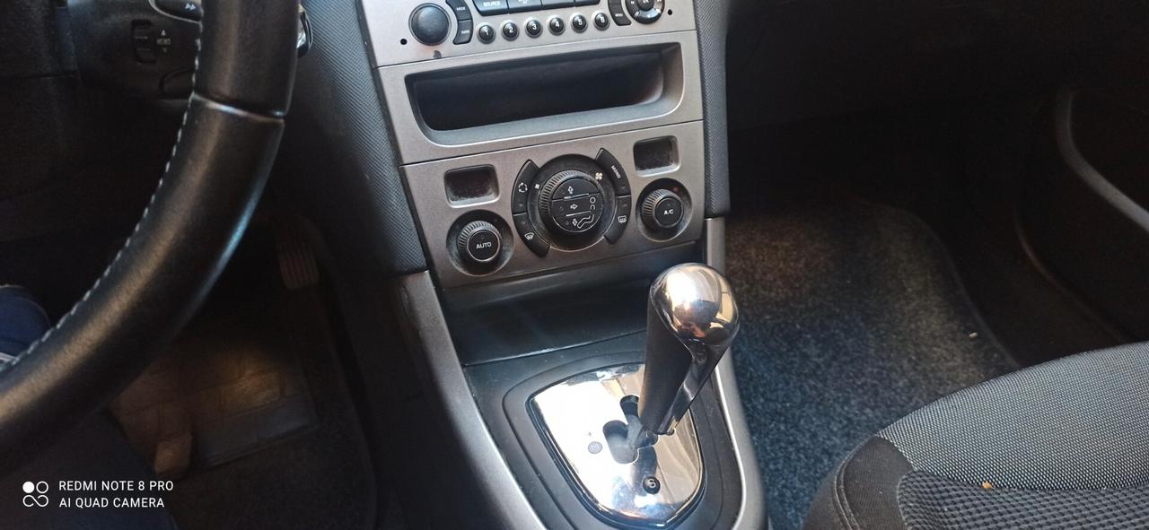 Peugeot 308 1.6 8V HDi 112CV cambio automatico 5p. Tecno