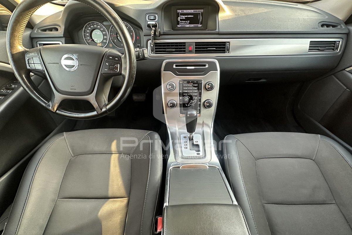 VOLVO XC70 D4 AWD Geartronic Momentum
