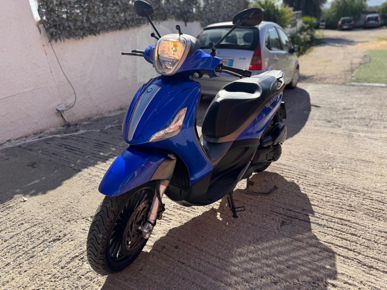 Piaggio Beverly 300 sport