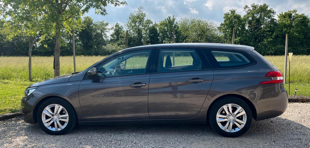 Peugeot 308 1.6 Hdi sw 115 cv in arrivo tua a € 185 mese