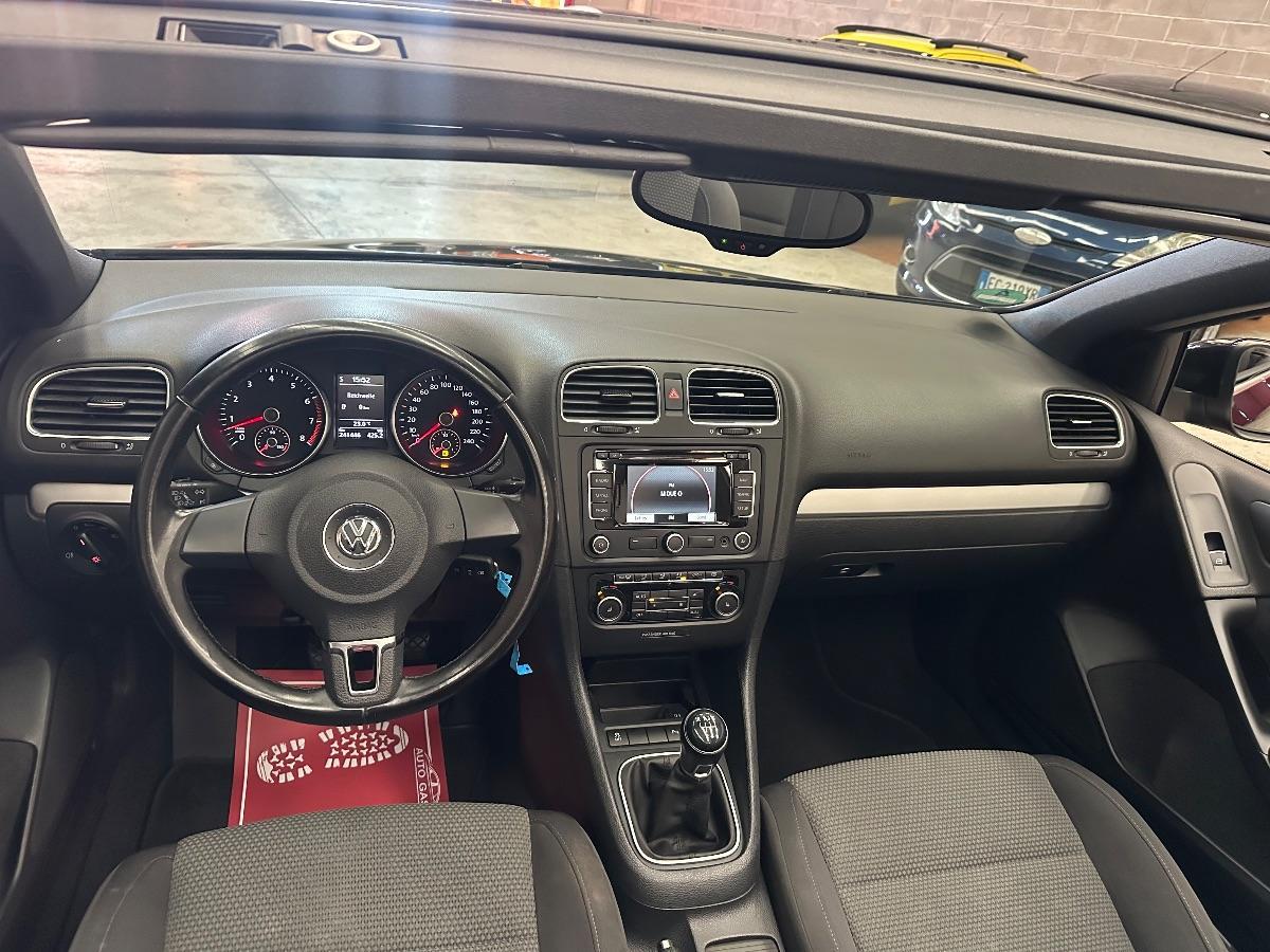 VOLKSWAGEN - Golf Cabrio