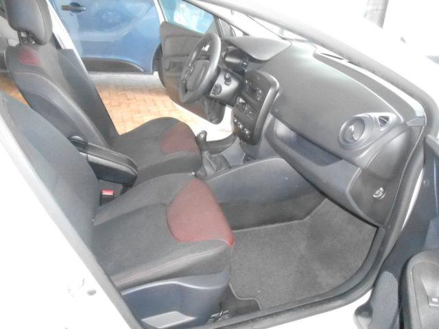 RENAULT Clio 1.2 75CV 5 porte Wave