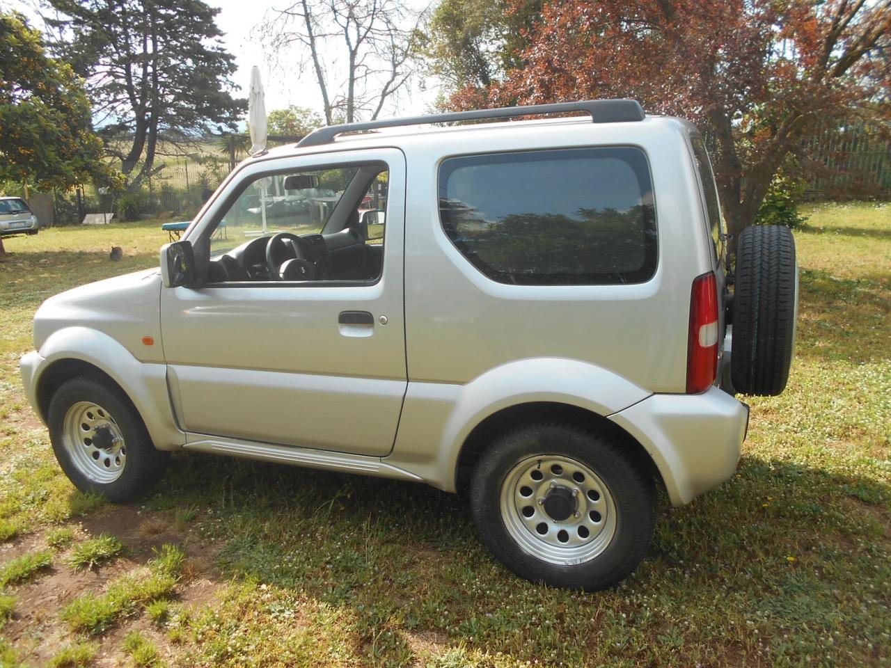 Suzuki Jimny 1.3i 16V cat 4WD JLX