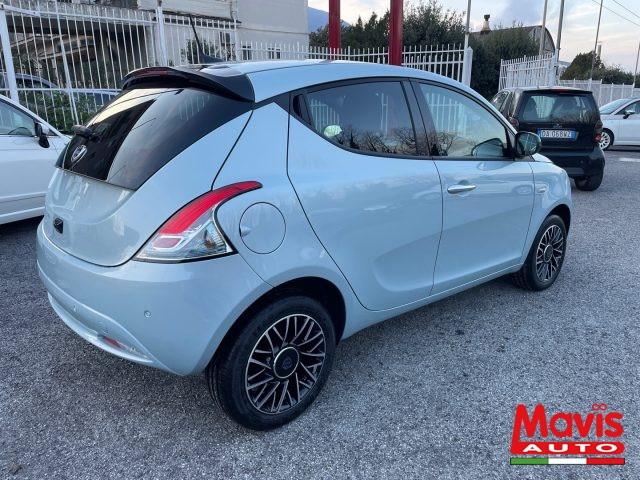 LANCIA Ypsilon 1.0 69cv 5p. S&S Hybrid Platino