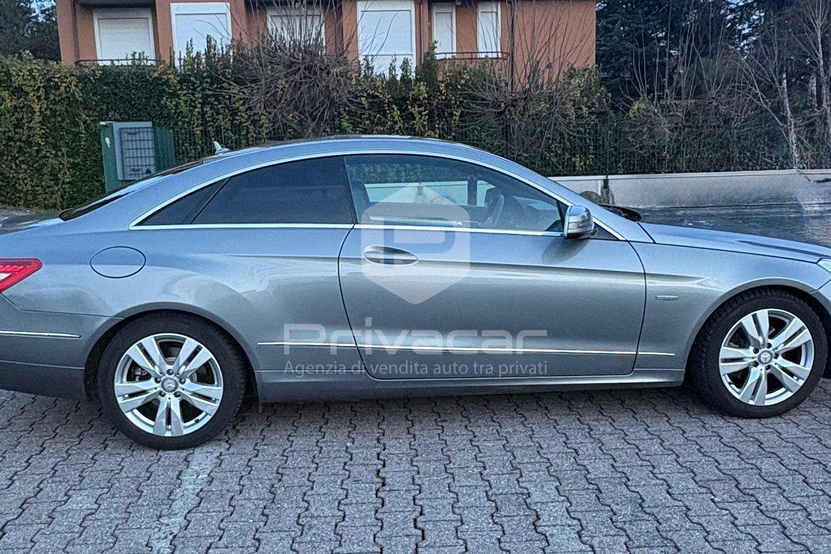 MERCEDES E 220 CDI Coupé BlueEFFICIENCY Avantgarde