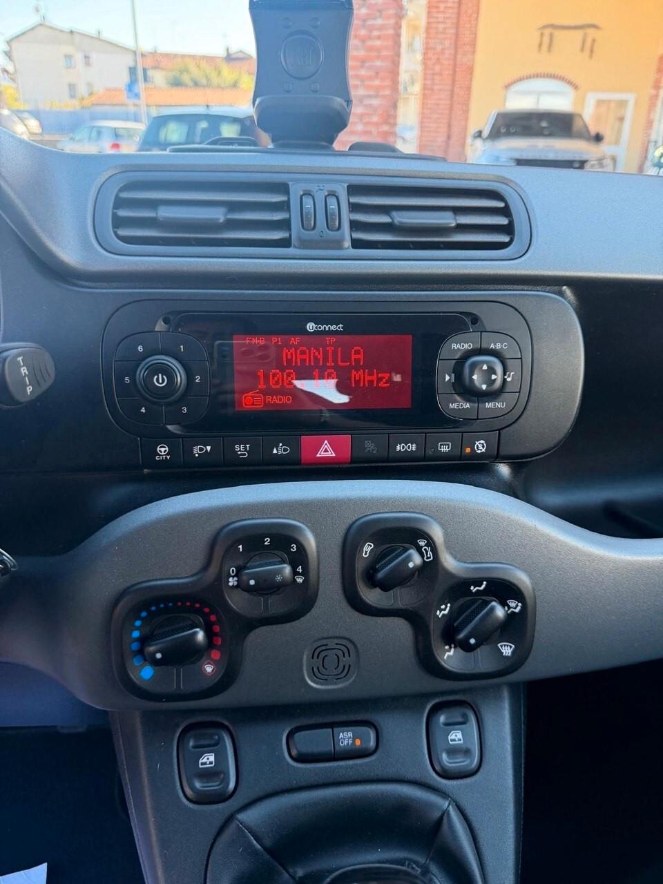 Fiat Panda 1.2 City Cross Waze