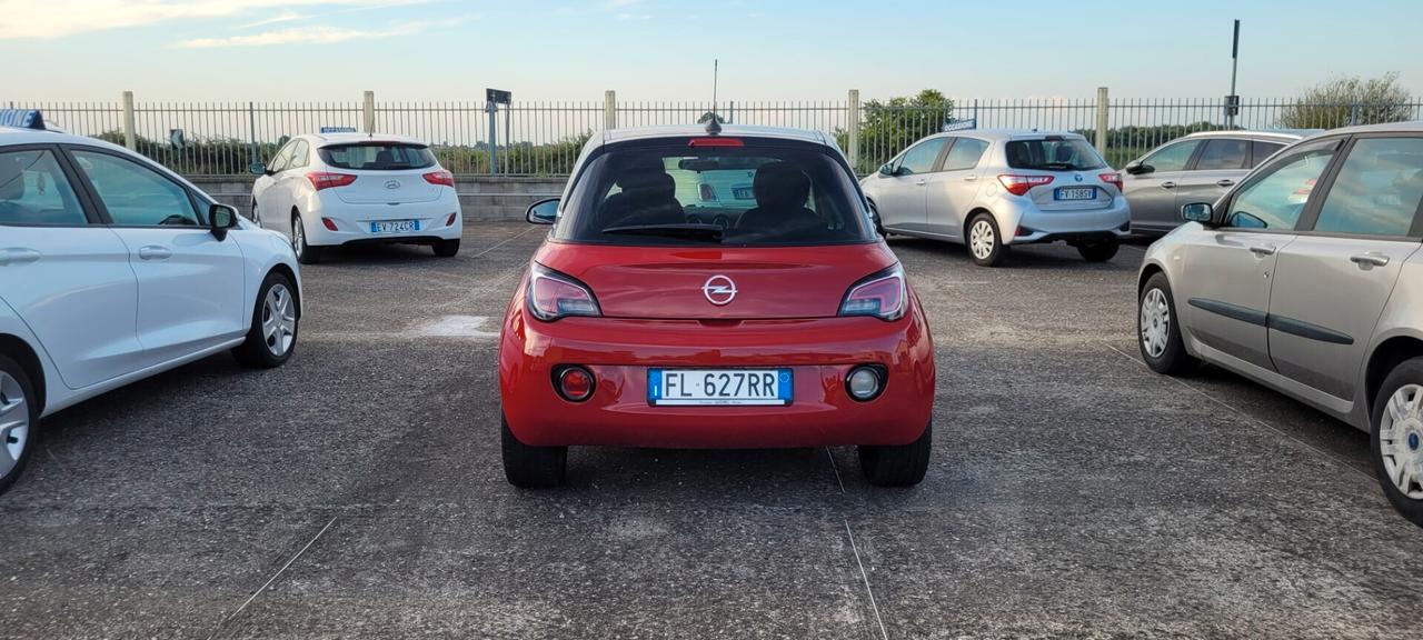 Opel Adam Rocks NEOPATENTATA