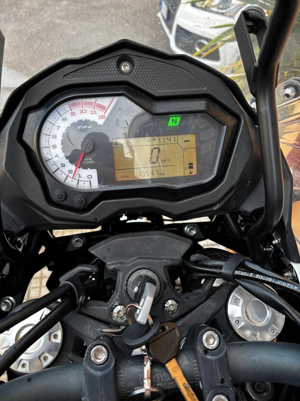 BENELLI TRK 502 X PARI AL NUOVO