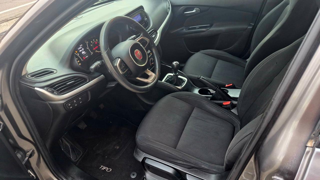 Fiat Tipo S.w Lounge 1.4 Benz . 95cv