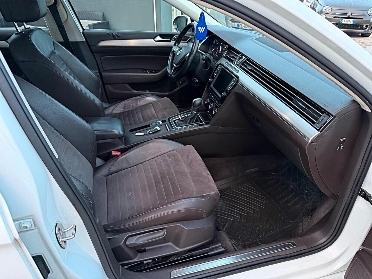 Volkswagen Passat Variant 2.0 TDI 190 CV DSG Highline BlueMotion Tech.