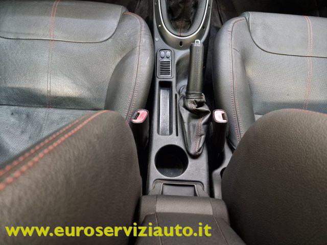 ALFA ROMEO GT 1.9 JTDM 16V Distinctive Q2