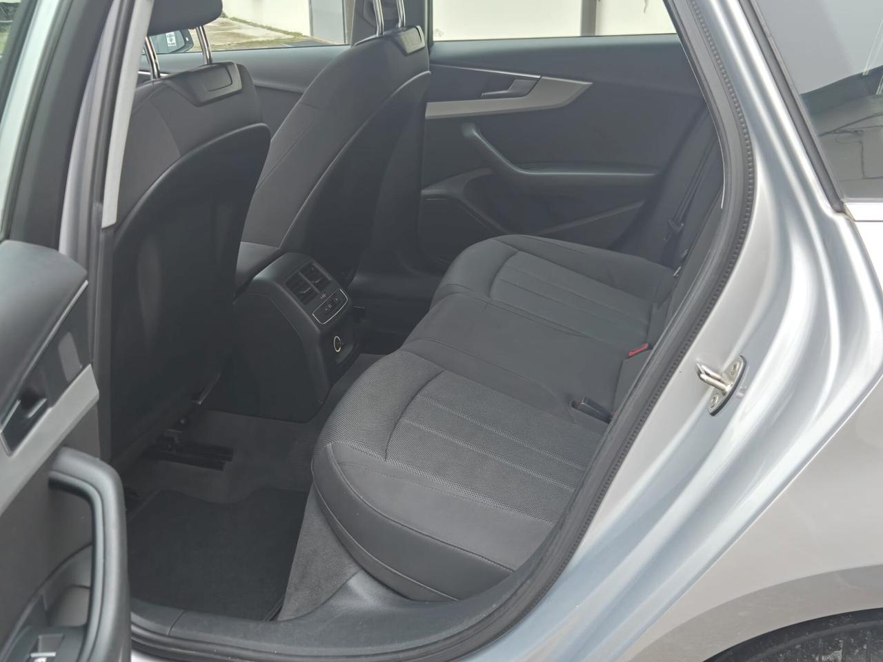 Audi A4 AVANT 2.0TDI SPORT 150 CV S-TRINIC