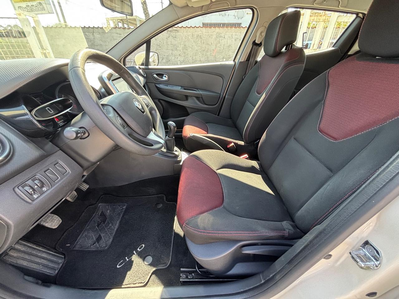 RENAULT CLIO 1.2 75CV INTENS 100.000KM