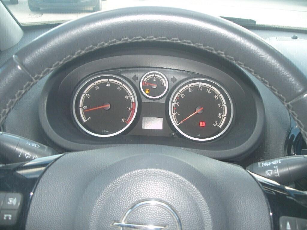 Opel Corsa 1.2 80CV 3 porte GPL-TECH Edition