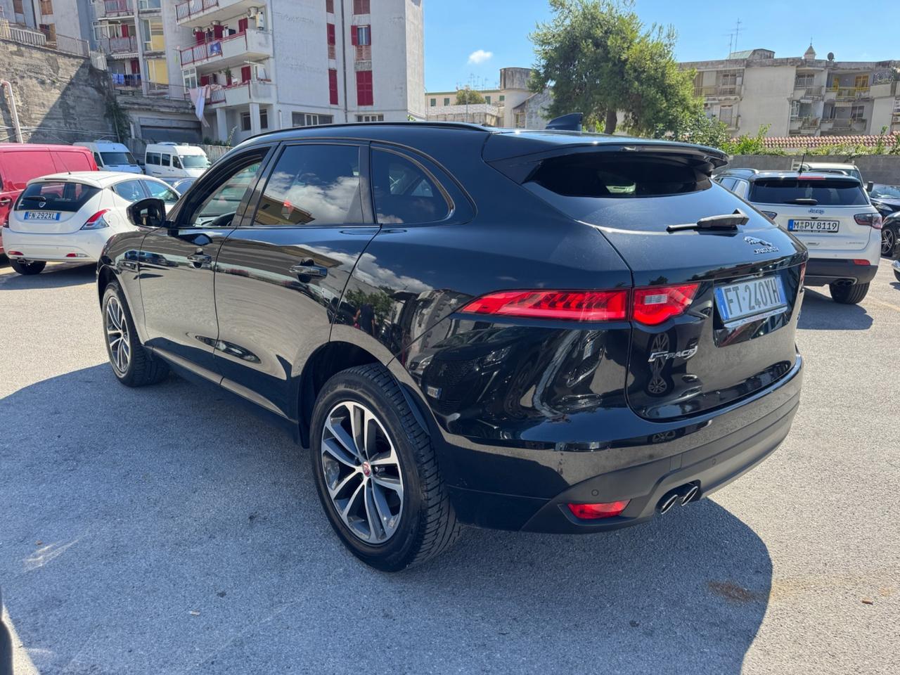 Jaguar F-Pace 2.0 D 180 CV AWD aut. Portfolio