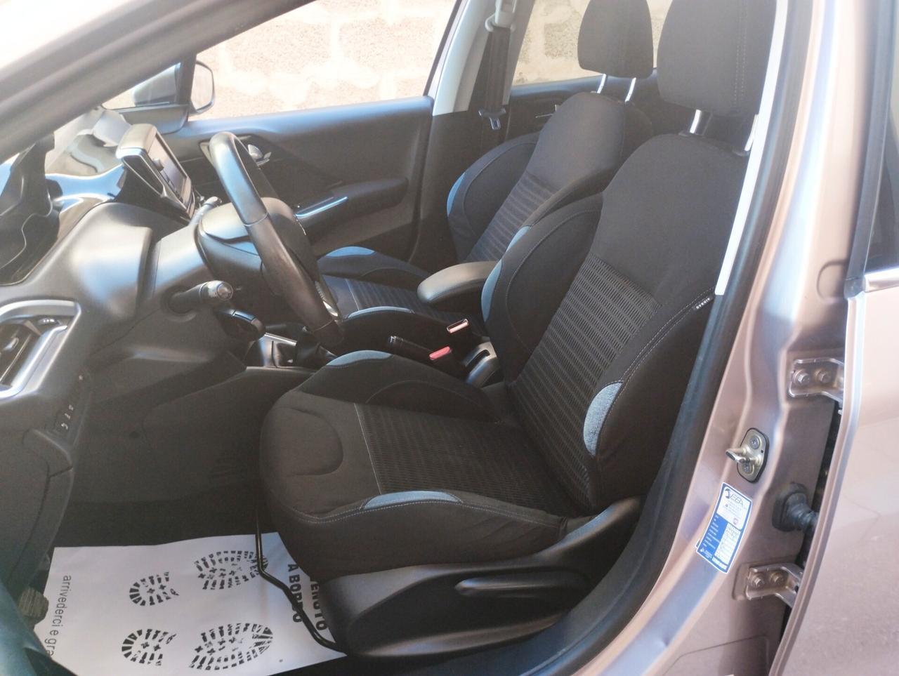 Peugeot 208 1.6 e-HDi 92 CV Stop&Start 5 porte Allure
