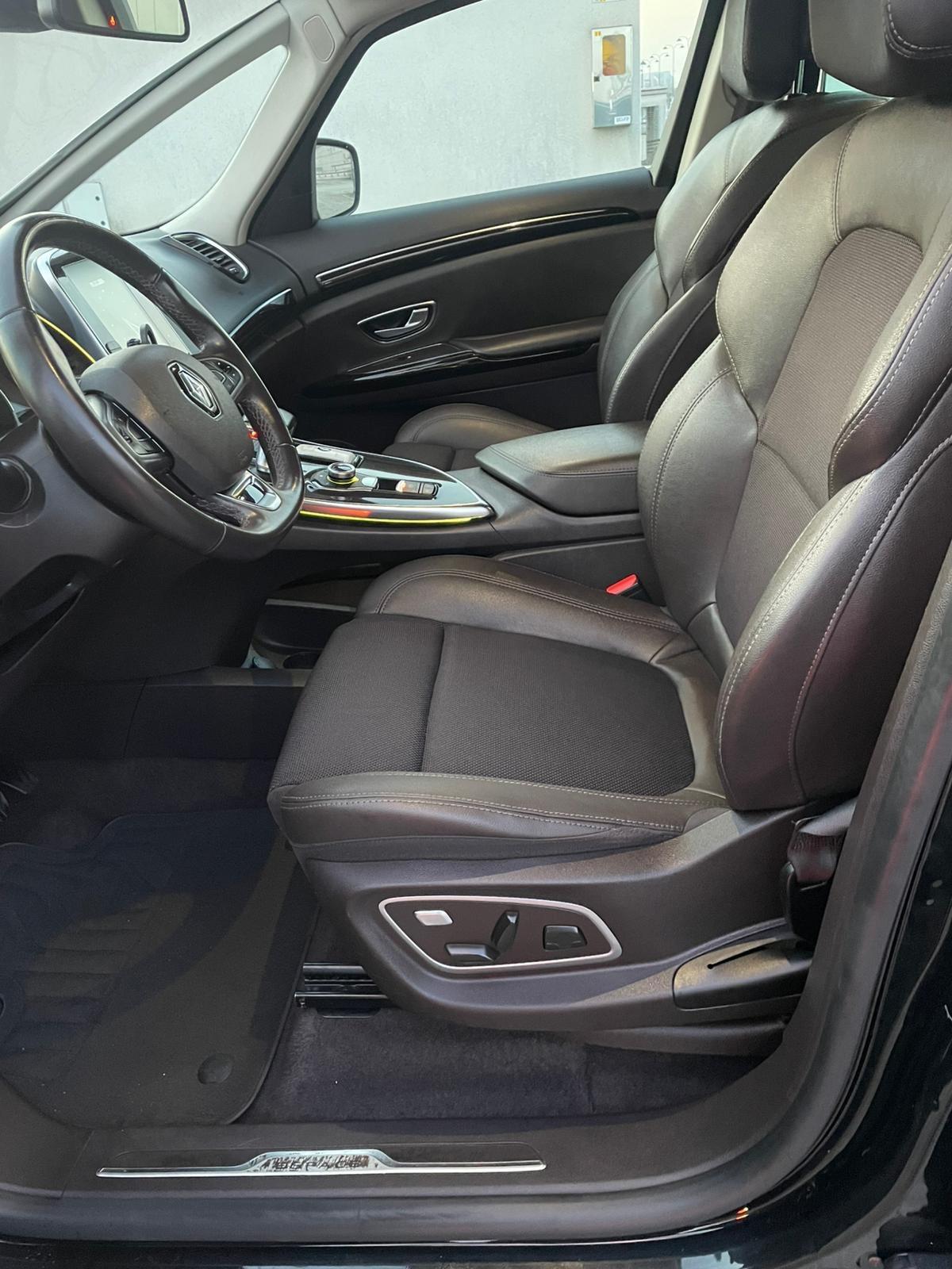 Renault Espace dCi 160CV EDC Energy Initiale Paris 4Control