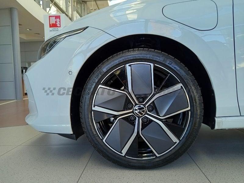 Volkswagen Golf Nuova 1,5 LIFE P 110 TSID6A MY 25