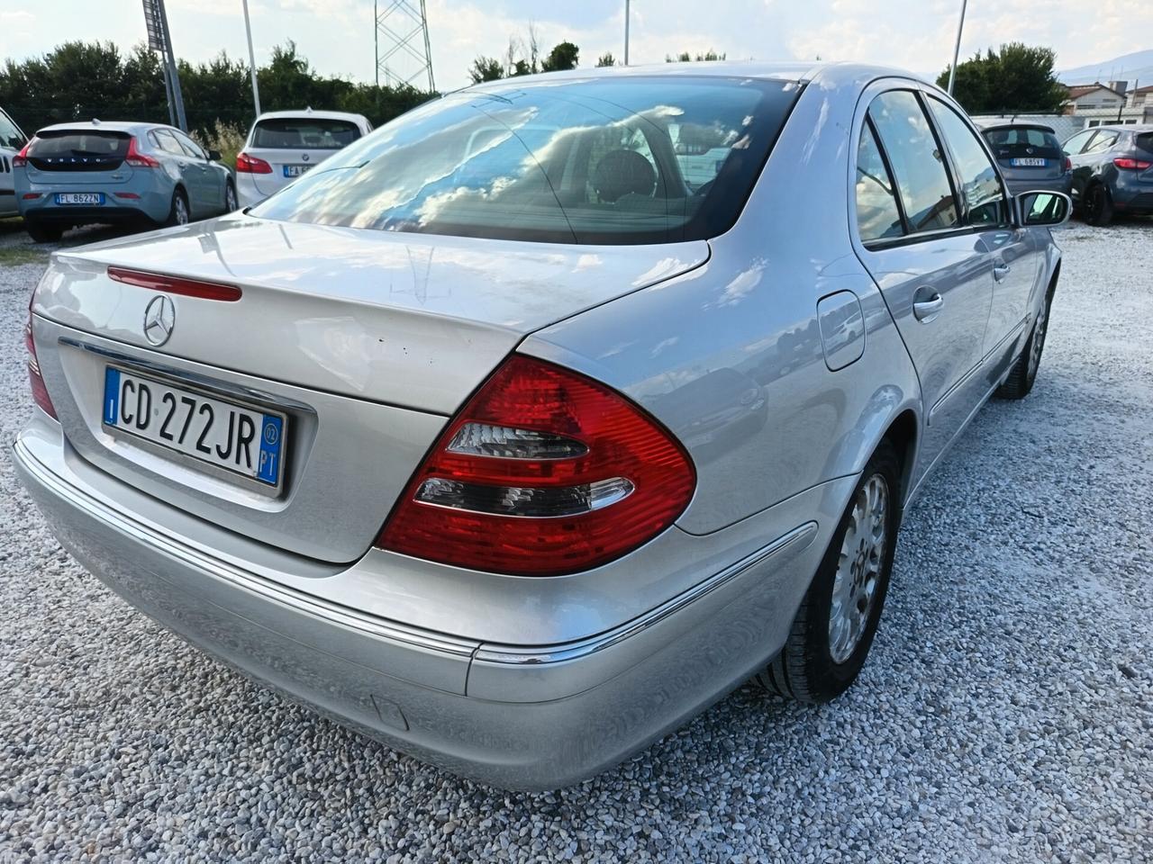 Mercedes-benz E 270 CDI cat Elegance