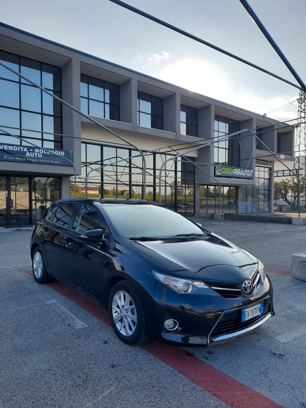 Toyota Auris 1.4 D-4D Active Ok Neopatentati