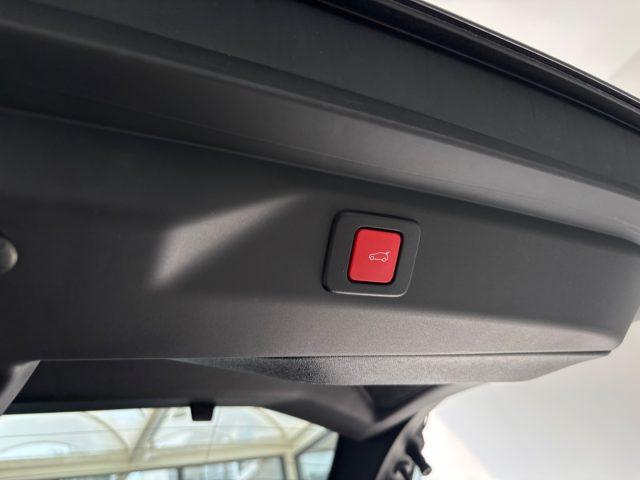 PEUGEOT 3008 Hybrid 136 e-DCS6 GT tua da ?399,00