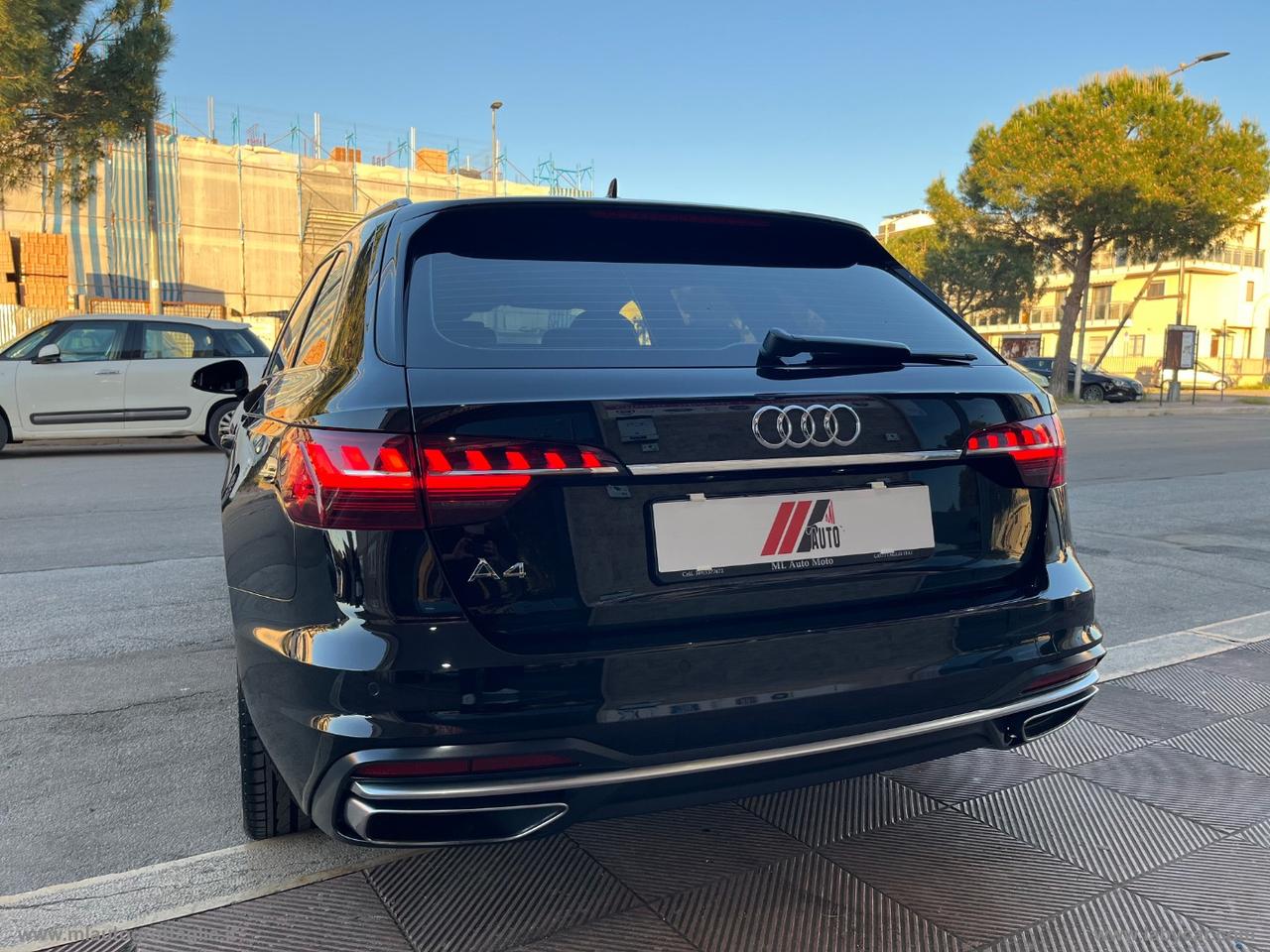 AUDI A4 Avant 30 TDI/136CV S tr. S line ed.