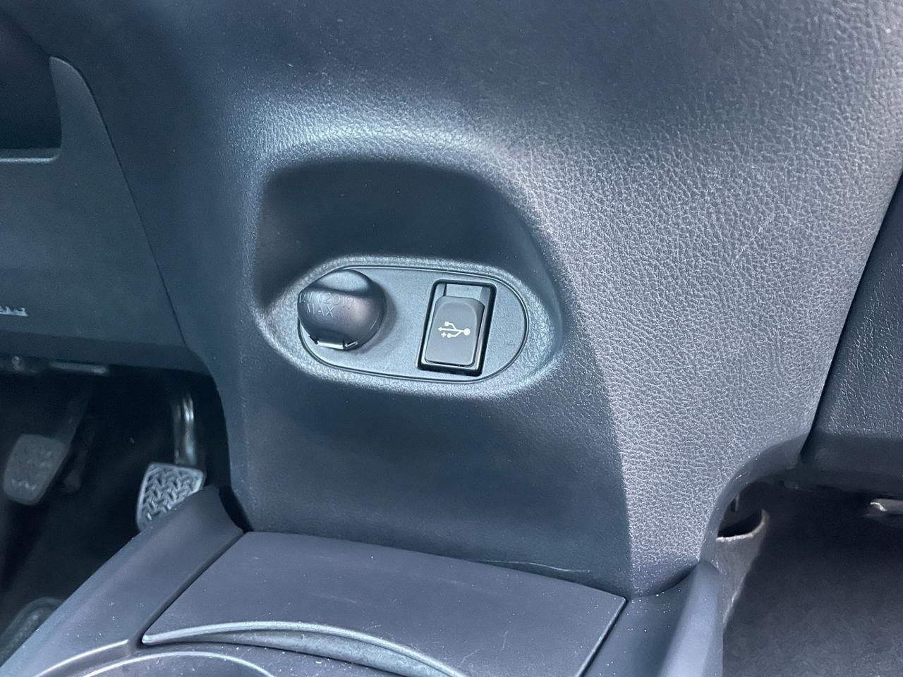 Toyota Yaris 1.0 5 porte Lounge