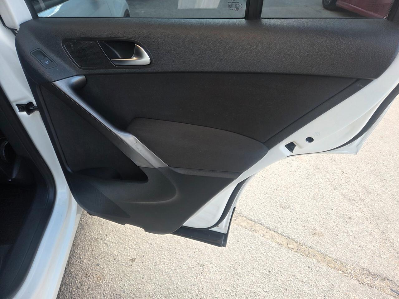 VW TIGUAN 2.0 TDI 140 CV 2 RUOTE MOTRICI ANNO 2010 KM CERT