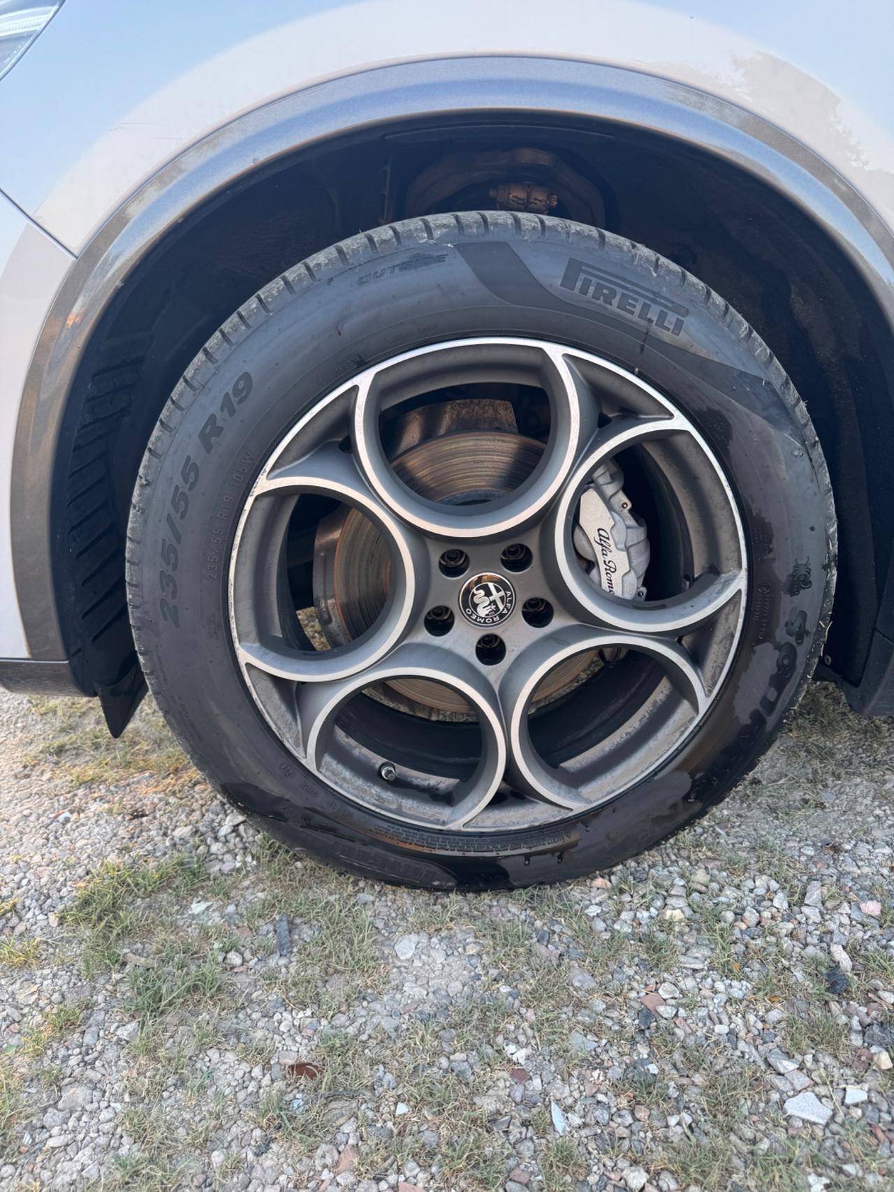 Alfa Romeo Stelvio 2.2 Turbodiesel 210 CV AT8 Q4 Ti
