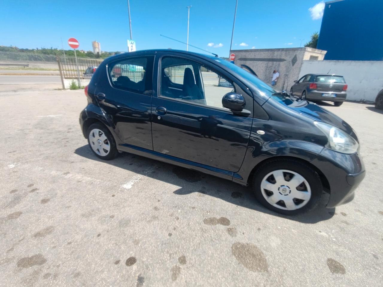 Toyota Aygo 1.0 12V VVT-i 5 porte