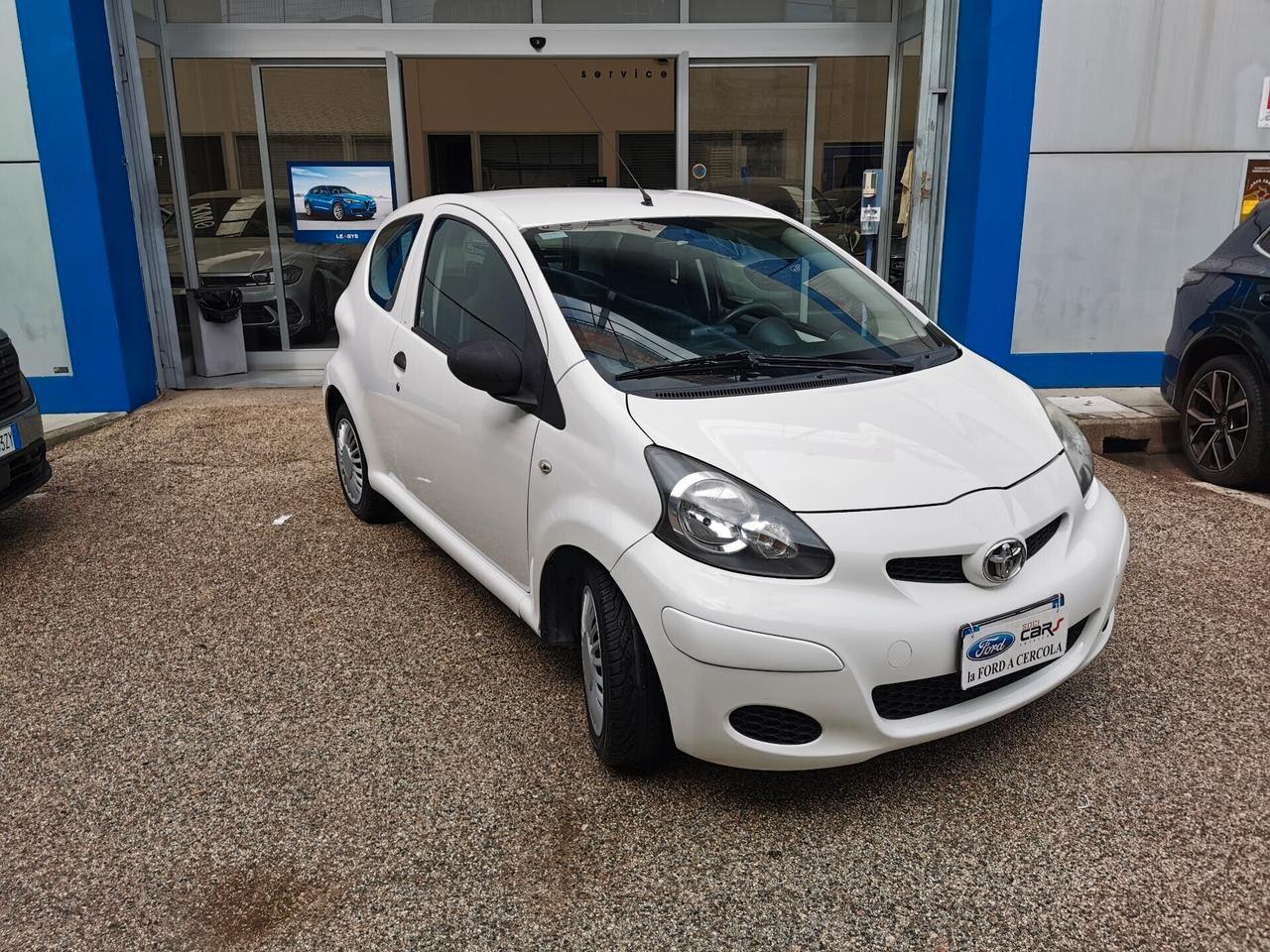Toyota Aygo 1.0 12V VVT-i 3 porte Now Connect