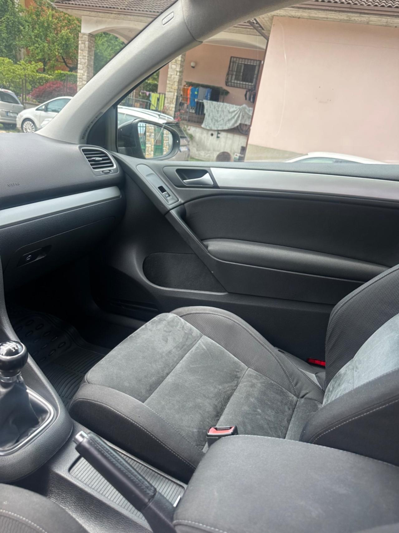 Volkswagen GOLF 2.0 TDI 140CV HIGHLINE KMCERT NEOPAT