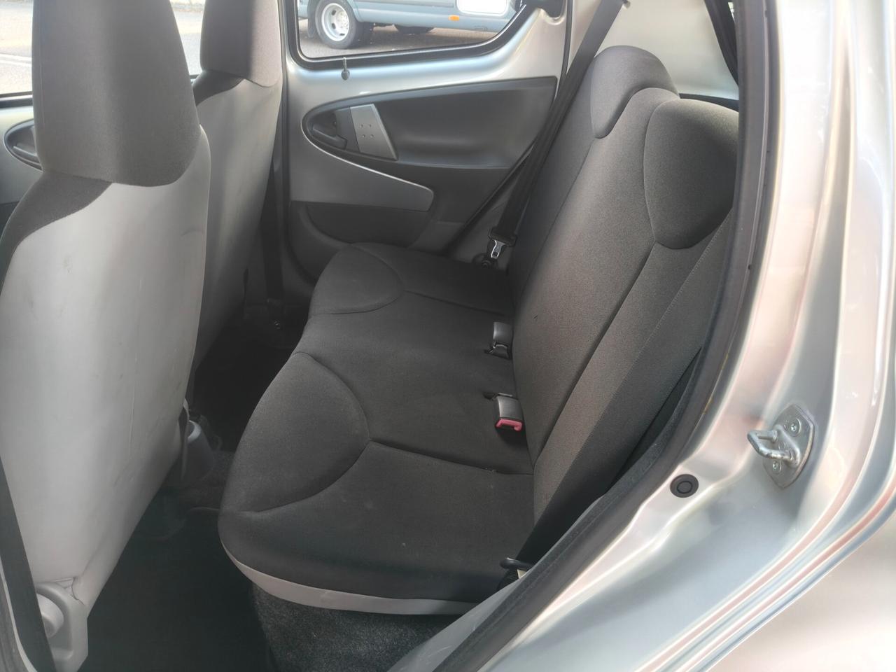 Toyota Aygo 1.0 5 porte 2012 SOLO 45.000 KM